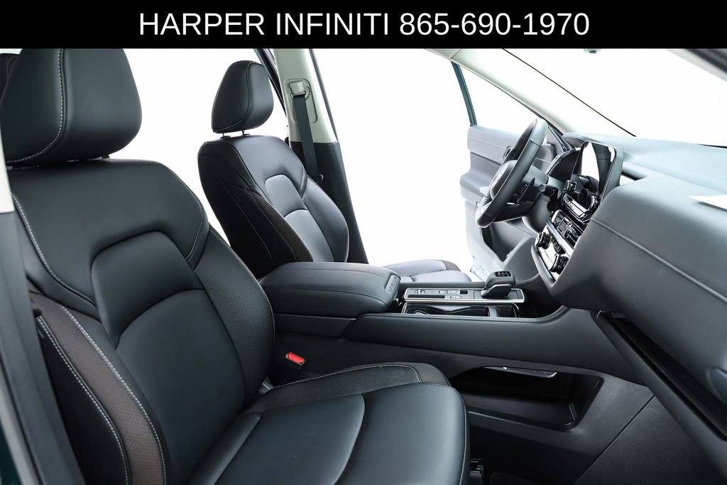 Used 2025 Nissan Pathfinder SL image 36