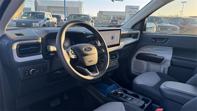 Certified 2025 Ford Maverick XLT image 20