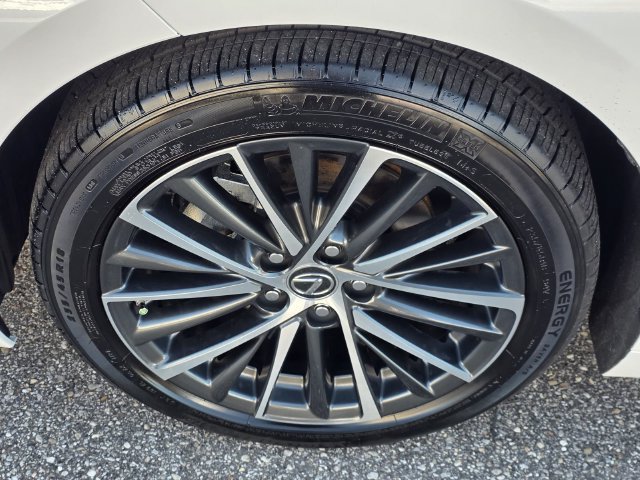 Certified 2025 Lexus ES 350 w/ Premium Package FWD image 33