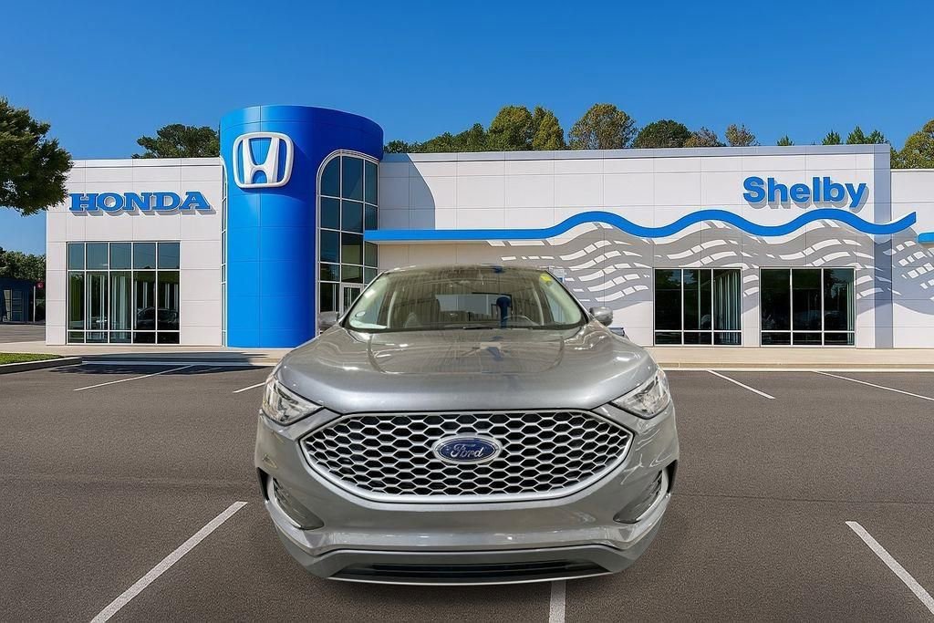 Used 2024 Ford Edge SEL AWD/4WD image 3