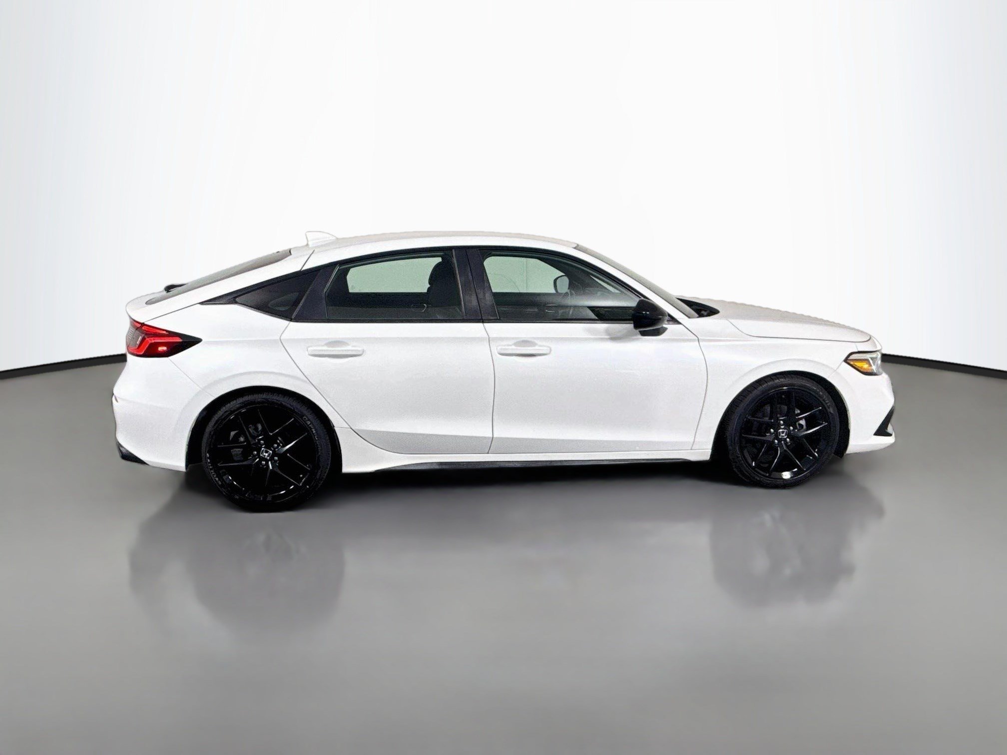 Used 2023 Honda Civic Sport image 11