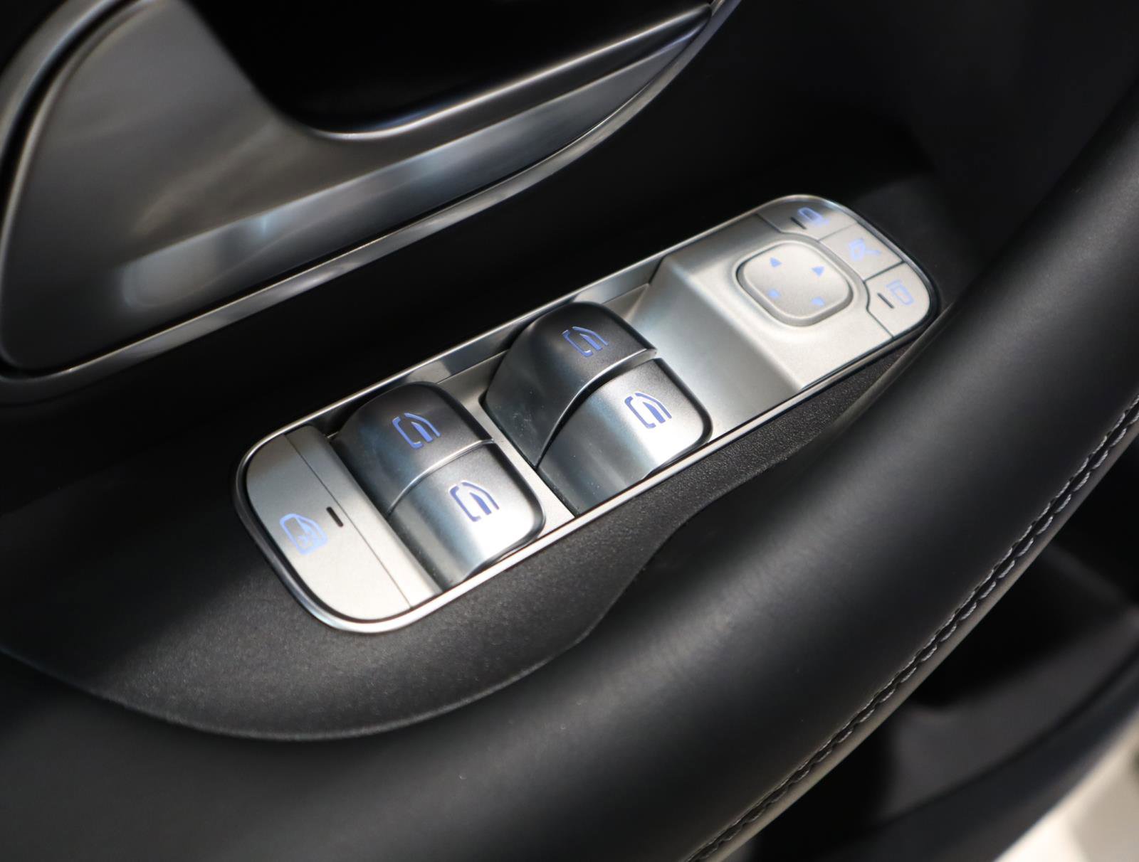 Used 2023 Mercedes-Benz GLE 53 AMG 4MATIC Coupe image 26