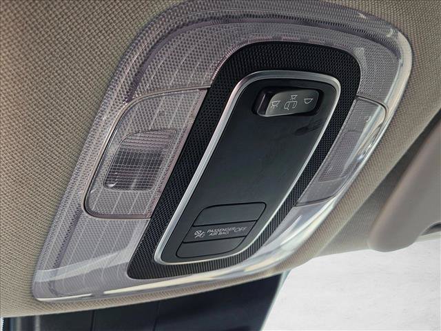 Used 2023 Hyundai Elantra SE w/ Preferred Accessory Package FWD image 15