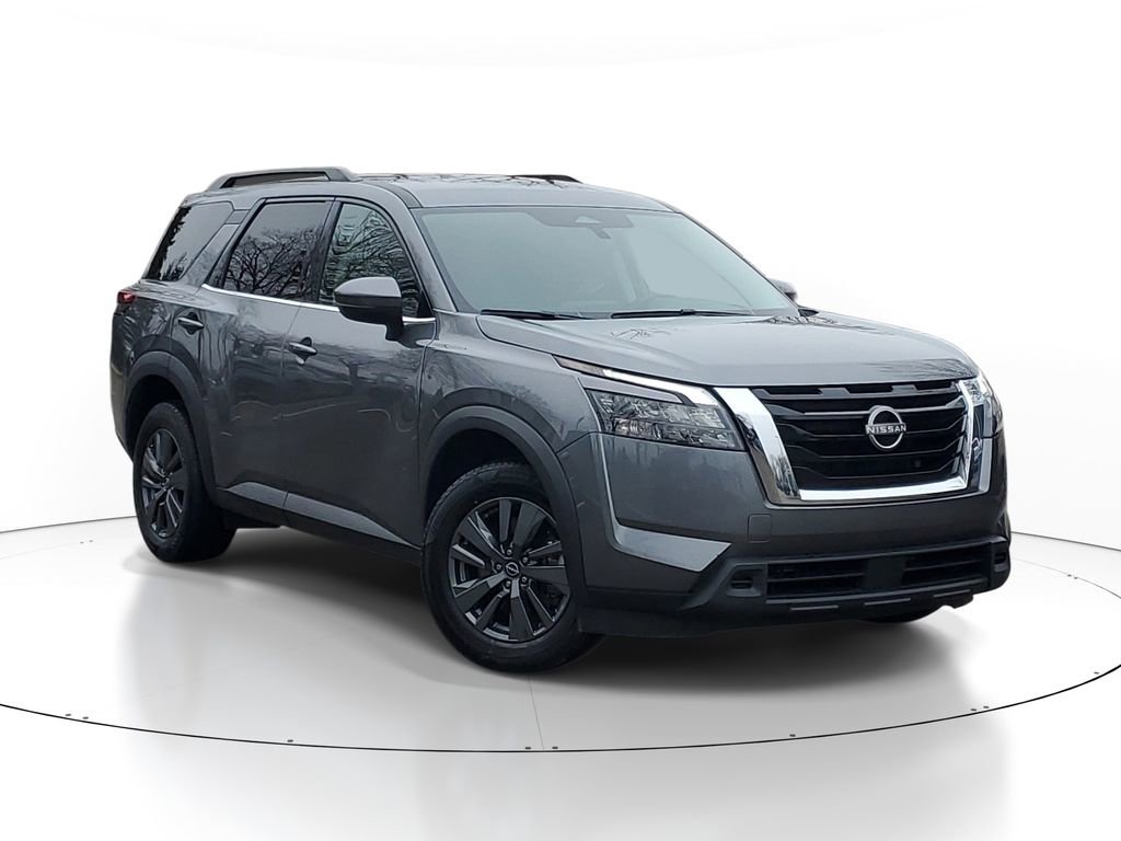 Used 2024 Nissan Pathfinder SV