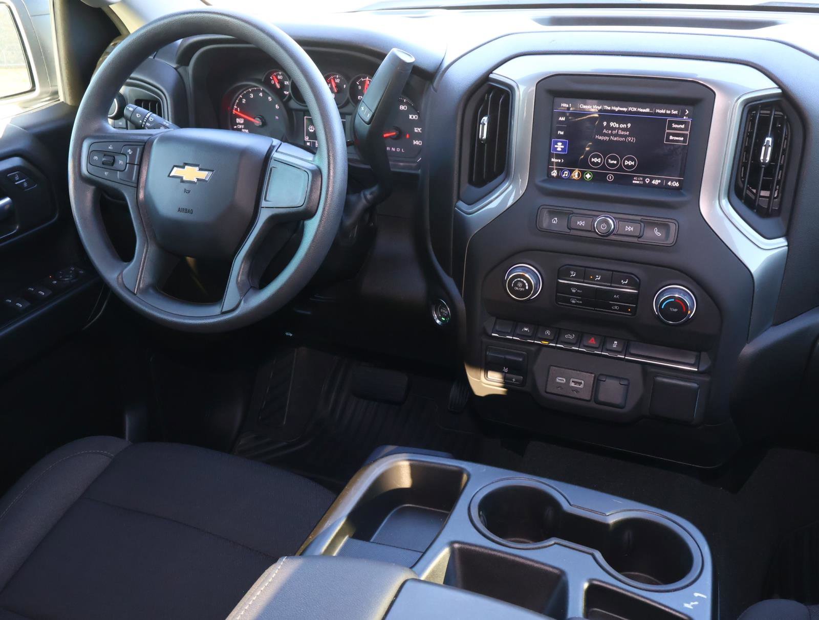 Used 2025 Chevrolet Silverado 1500 Custom image 11