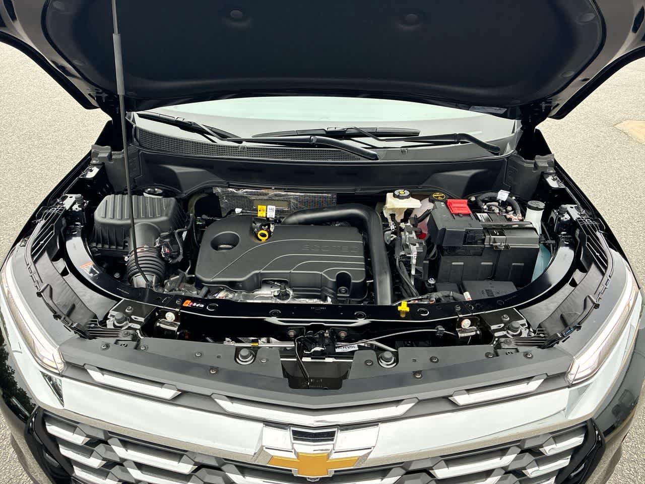 New 2027 Chevrolet Equinox LT w/ Safety and Technology Package FWD image 29