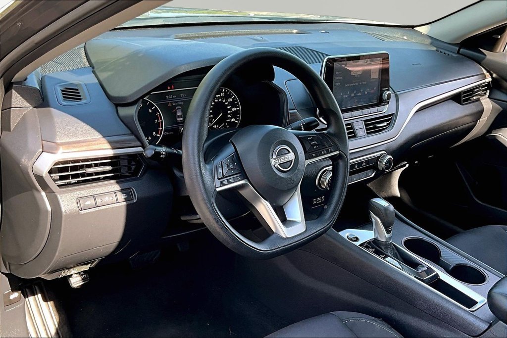 Used 2026 Nissan Altima 2.5 SV FWD image 13