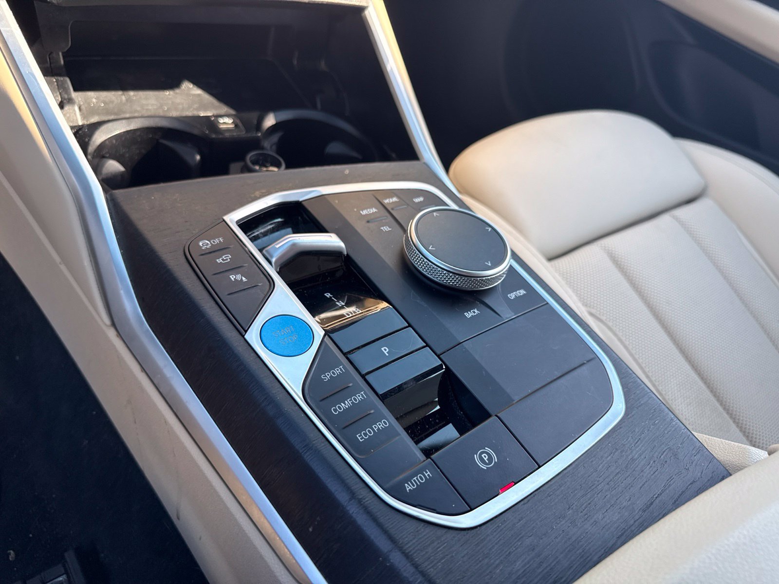 Certified 2024 BMW i4 eDrive40 w/ Premium Package RWD image 12