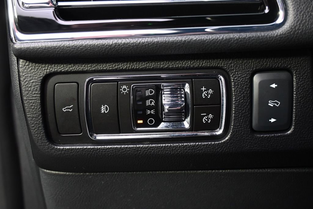 Used 2023 Lincoln Navigator Reserve AWD/4WD image 25