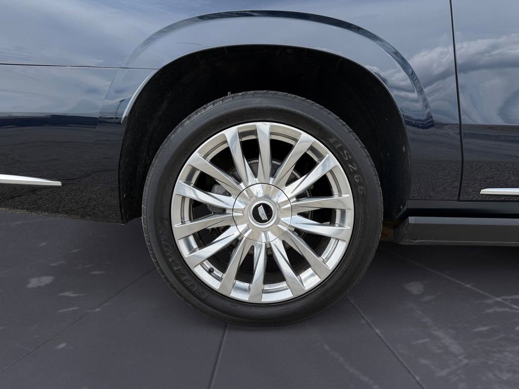 Used 2021 Cadillac Escalade ESV Premium Luxury w/ Driver Assist Tech Package AWD/4WD image 25