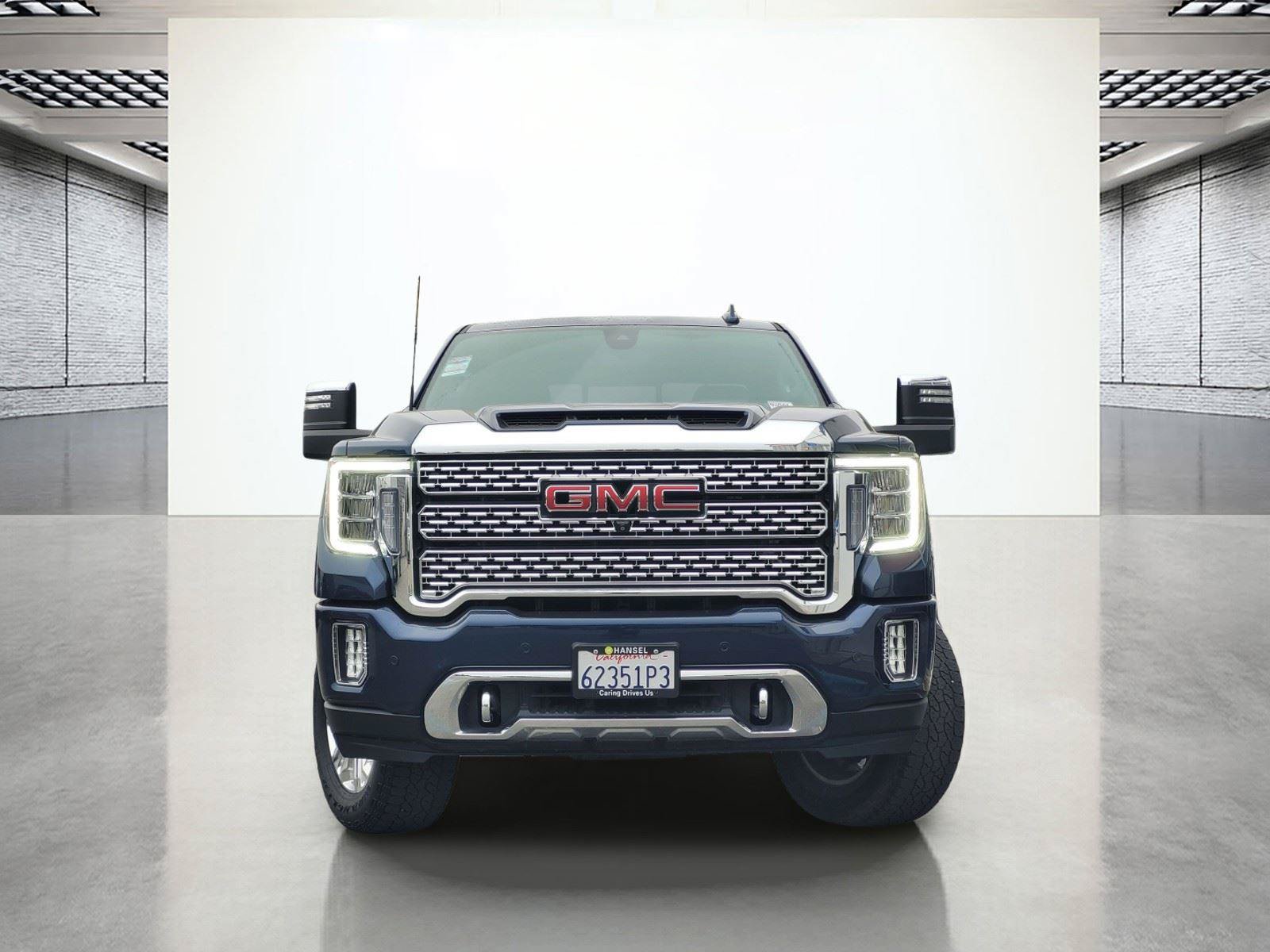 Used 2022 GMC Sierra 2500 Denali w/ Denali Ultimate Package AWD/4WD image 3