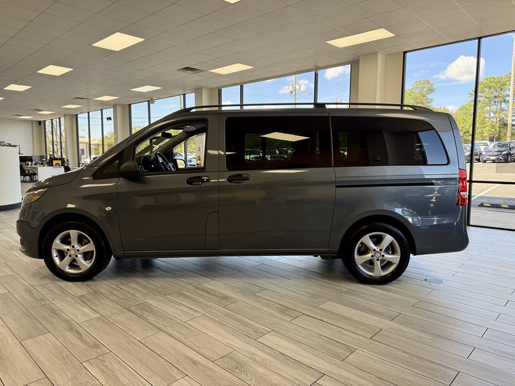Used 2016 Mercedes-Benz Metris Passenger image 4