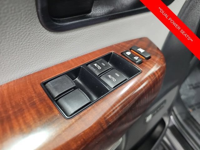 Used 2017 Toyota Sequoia Platinum AWD/4WD image 13