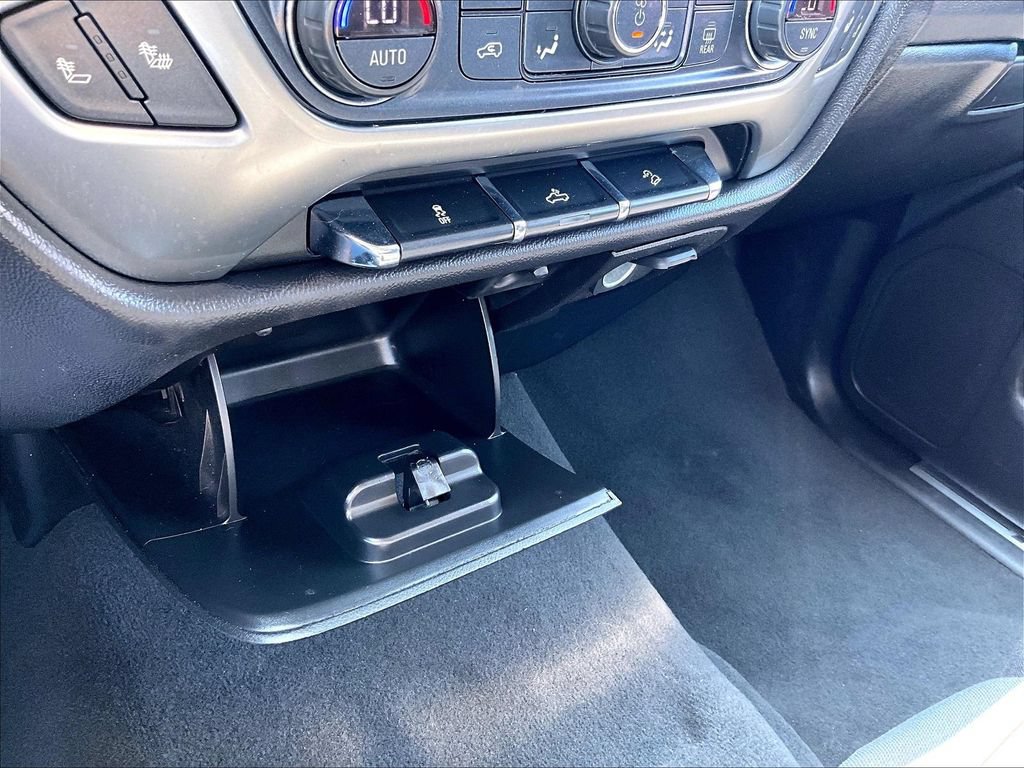 Used 2019 Chevrolet Silverado 1500 LT w/ All Star Edition AWD/4WD image 31