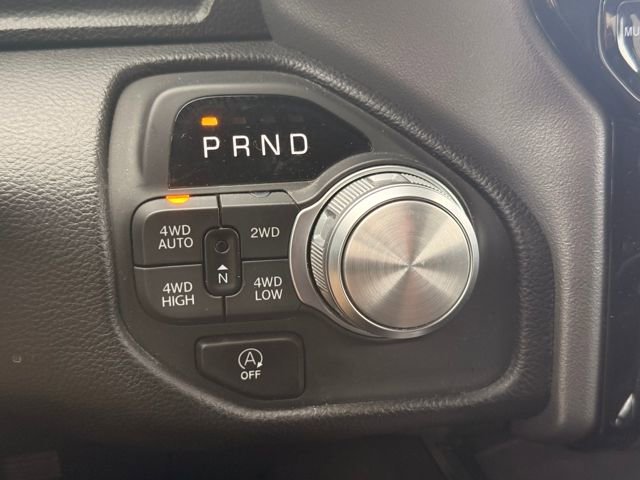 Used 2025 RAM 1500 Laramie image 32