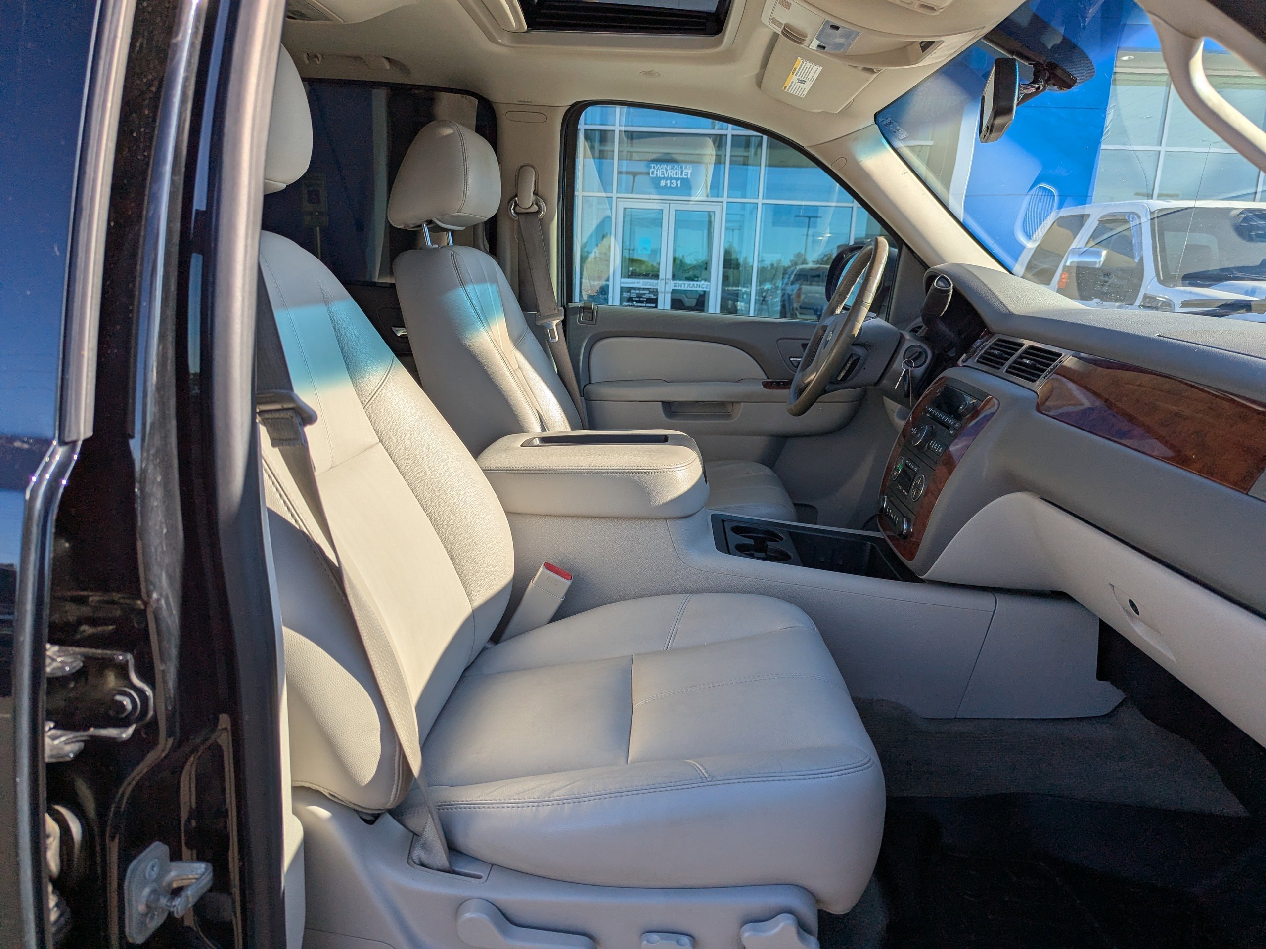 Used 2013 Chevrolet Avalanche LT w/ All-Star Edition AWD/4WD image 39