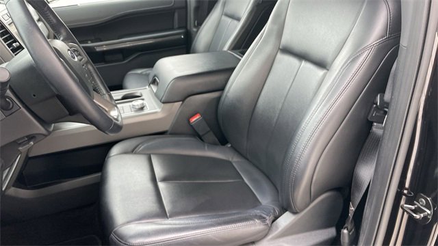 Used 2021 Ford Expedition Max XLT image 11