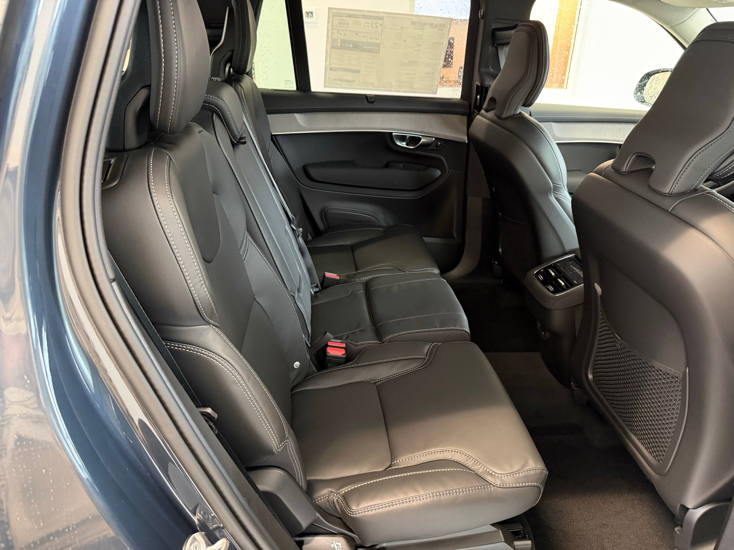 New 2026 Volvo XC90 B6 Ultra w/ Protection Package Premier AWD/4WD image 29
