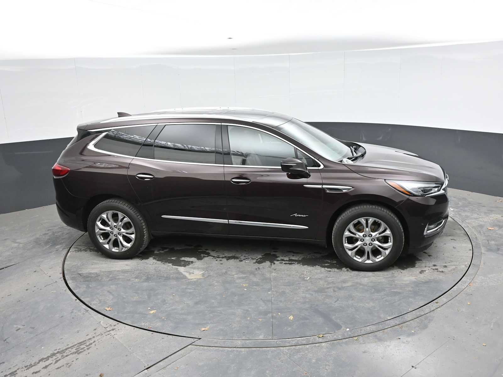 Used 2020 Buick Enclave Avenir w/ Avenir Technology Package AWD/4WD image 41