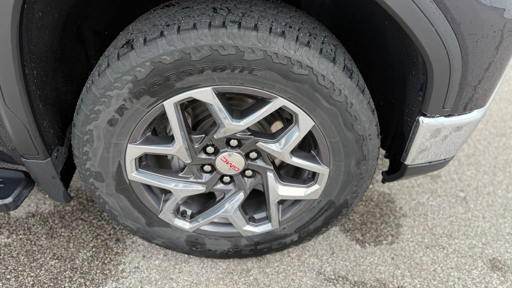 Used 2024 GMC Sierra 1500 SLT w/ SLT Premium Plus Package AWD/4WD image 8