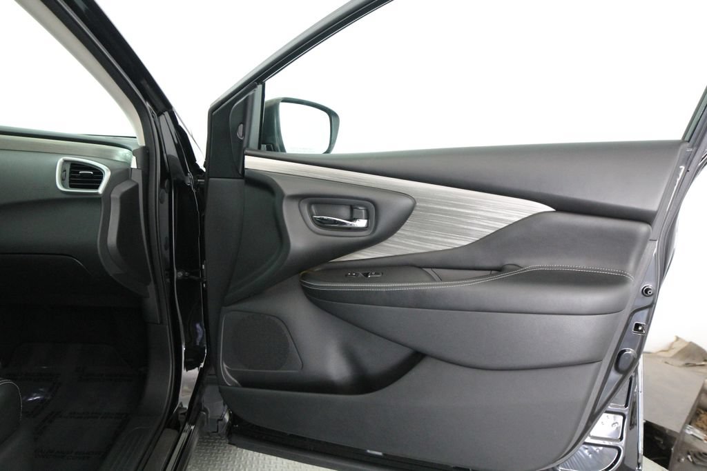 Used 2018 Nissan Murano SL w/ Midnight Edition Package FWD image 53