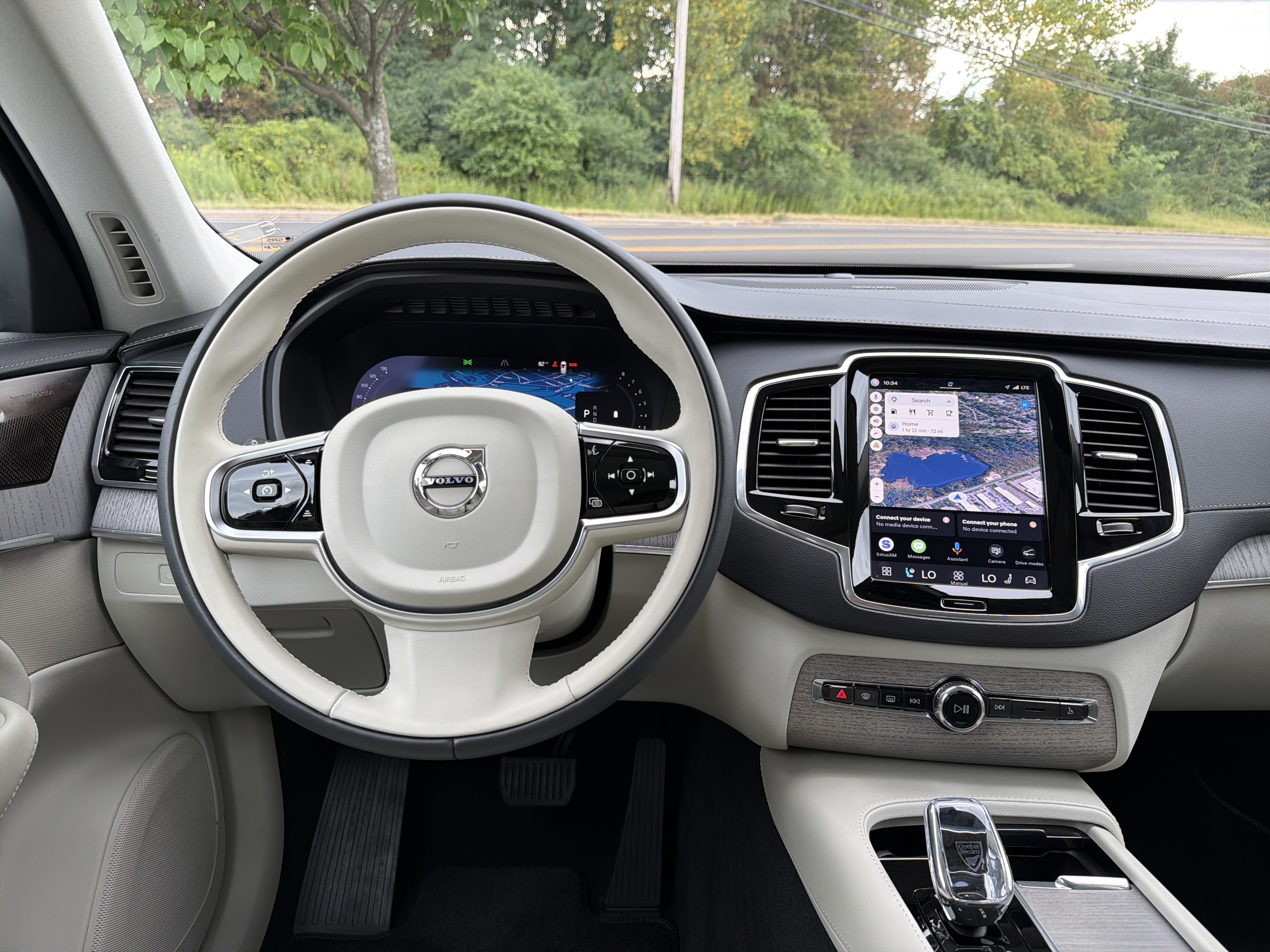 Used 2025 Volvo XC90 B6 Ultra w/ Protection Package Premier AWD/4WD image 13