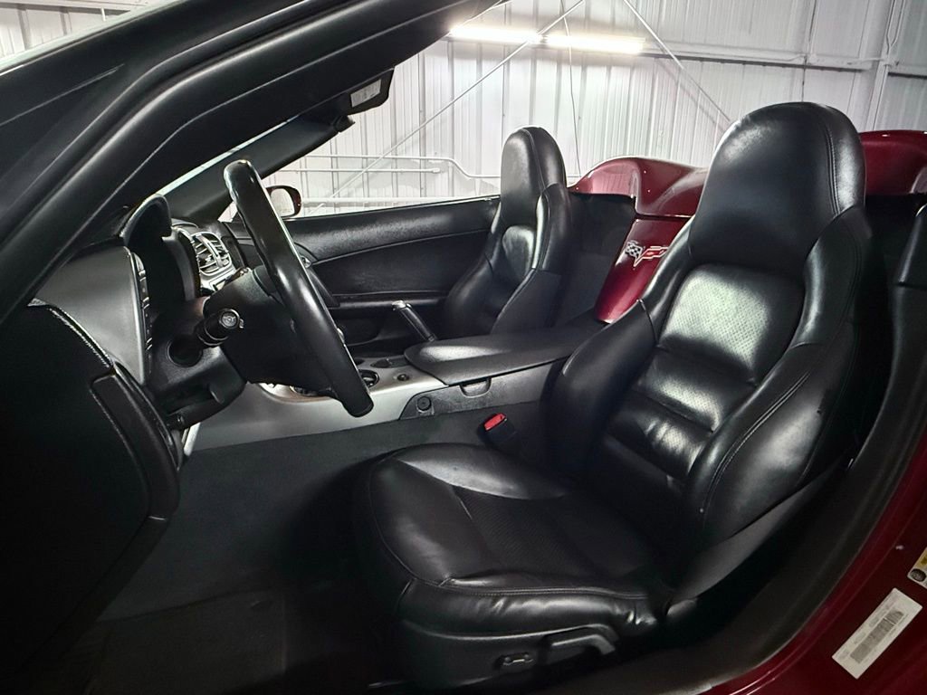 Used 2006 Chevrolet Corvette Convertible w/ Preferred Equipment Group image 31