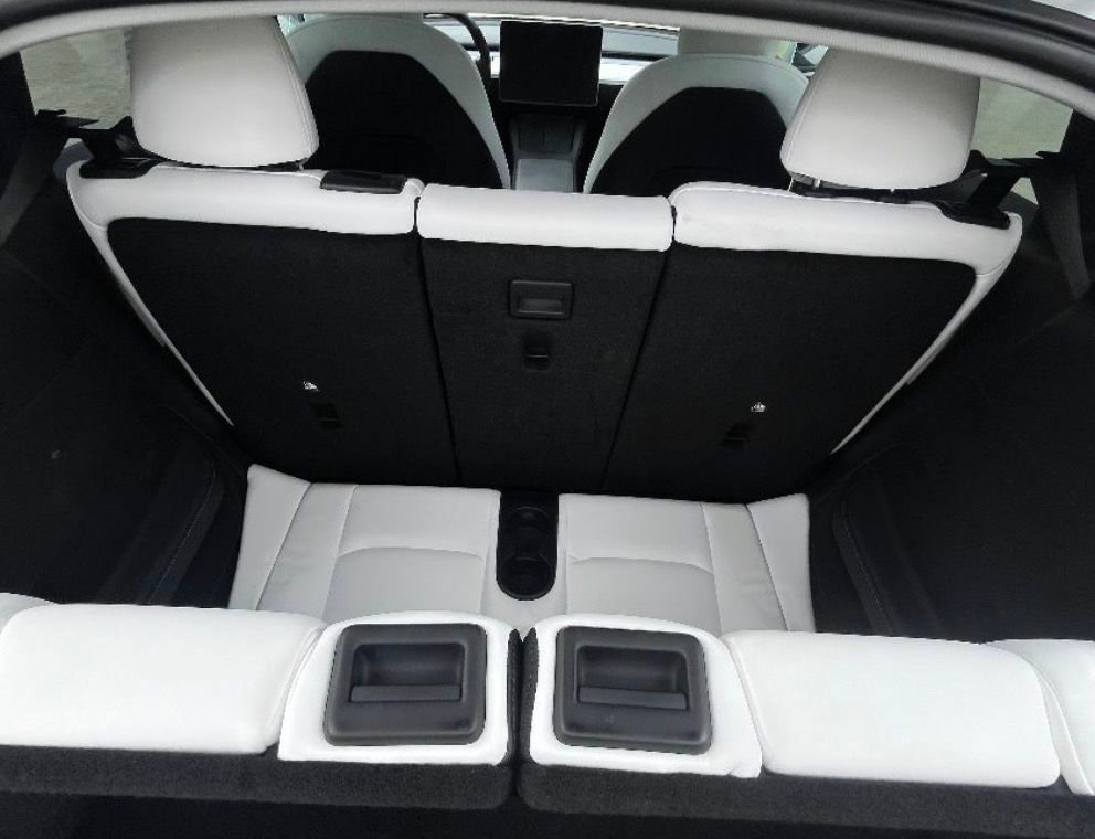 Used 2022 Tesla Model Y Long Range image 4