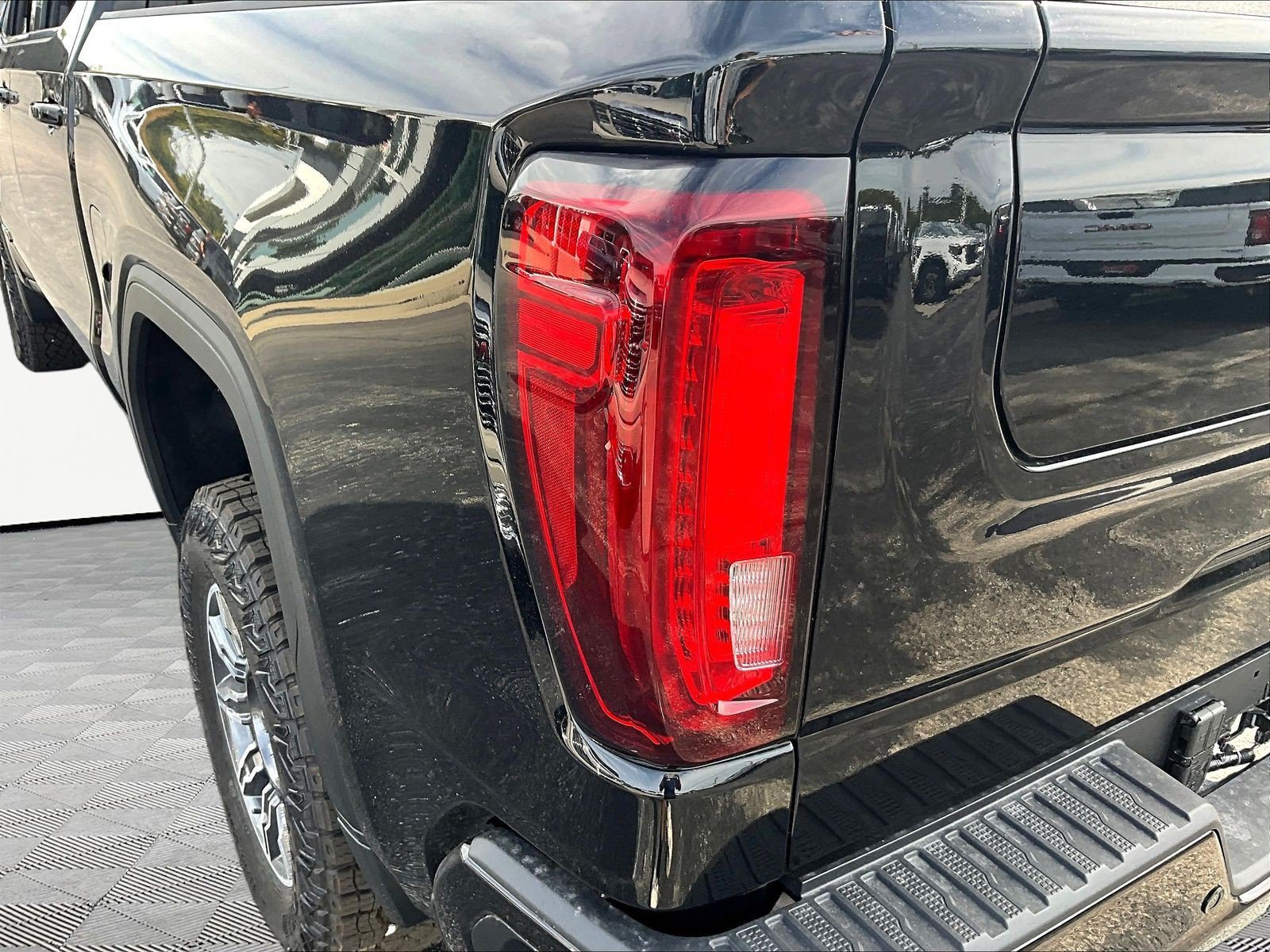 New 2026 GMC Sierra 1500 AT4 w/ AT4 Premium Package AWD/4WD image 14
