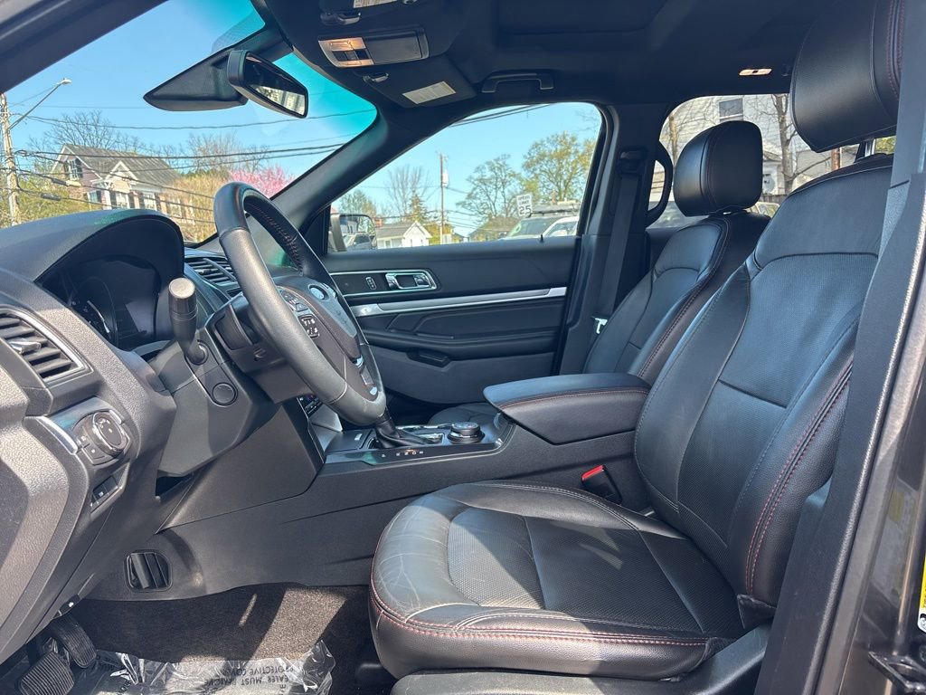 Used 2018 Ford Explorer Sport w/ Equipment Group 401A image 17