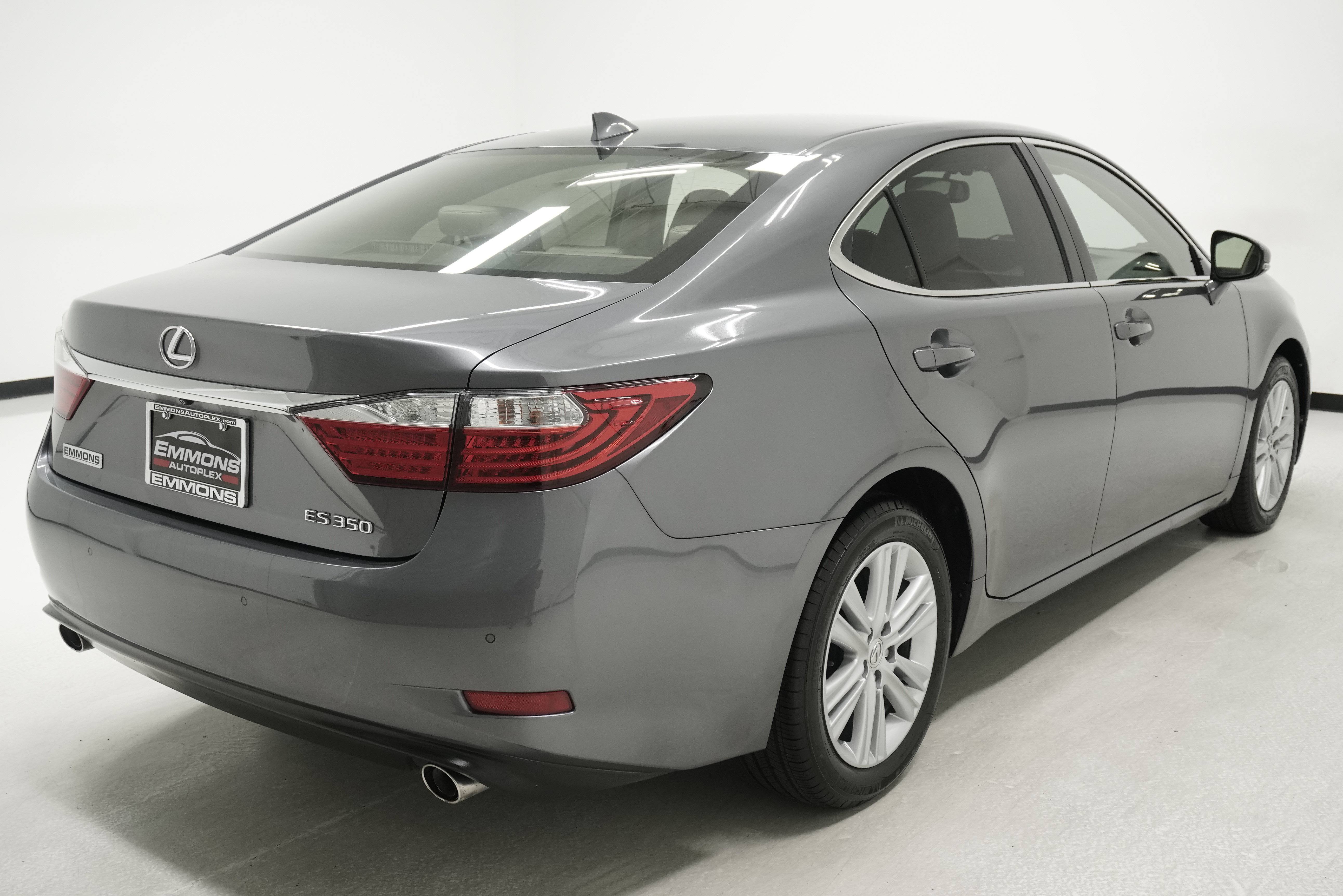 Used 2015 Lexus ES 350 w/ Premium Package FWD image 4