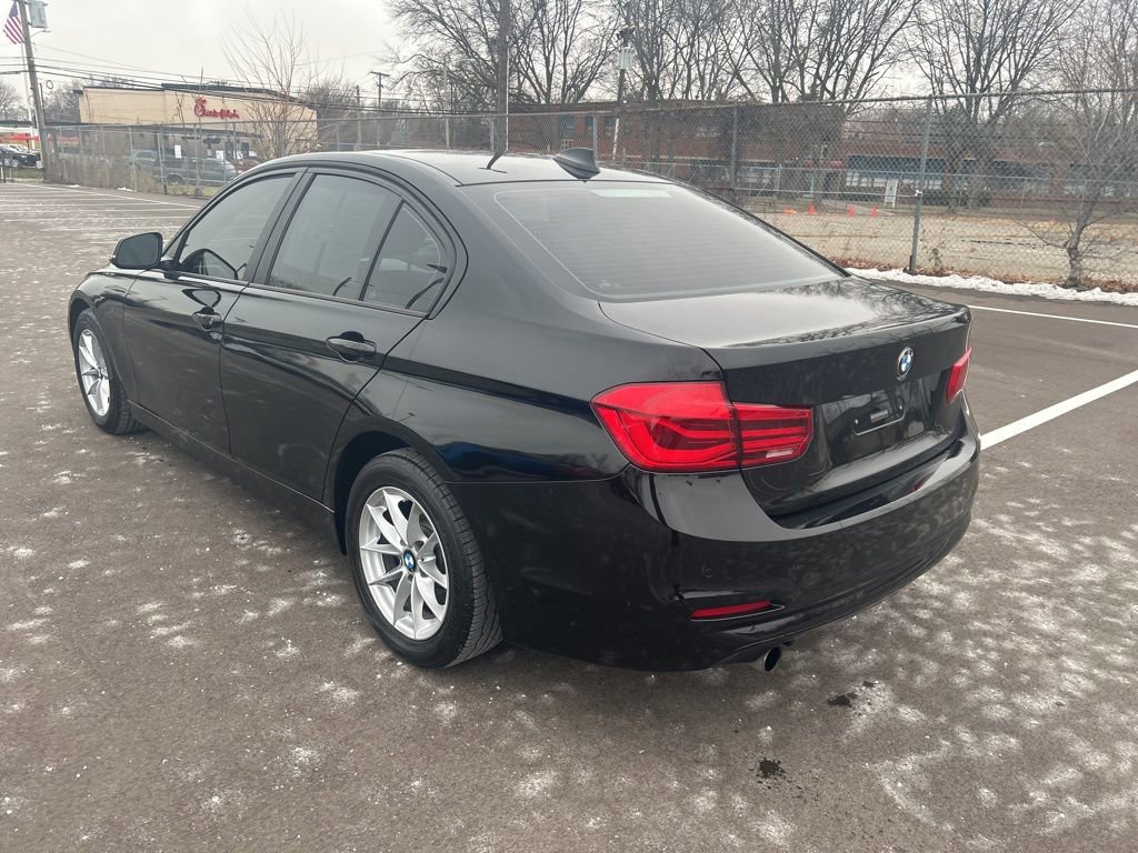 Used 2017 BMW 320i xDrive Sedan image 7