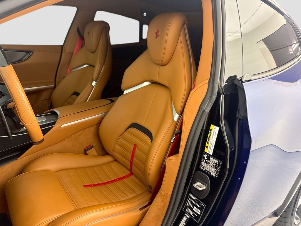 Used 2024 Ferrari Purosangue AWD/4WD image 22