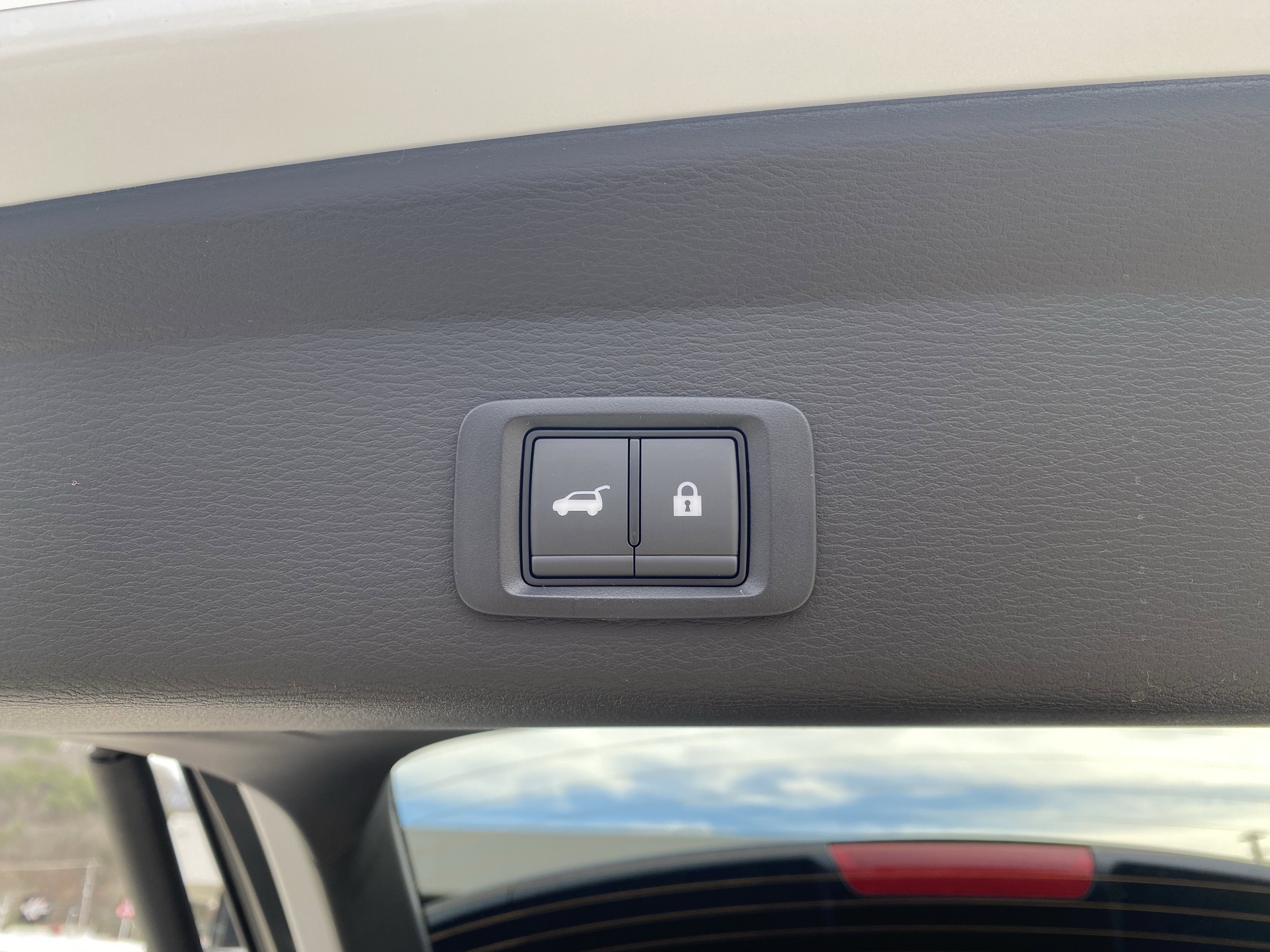 New 2026 Mitsubishi Outlander SEL image 34