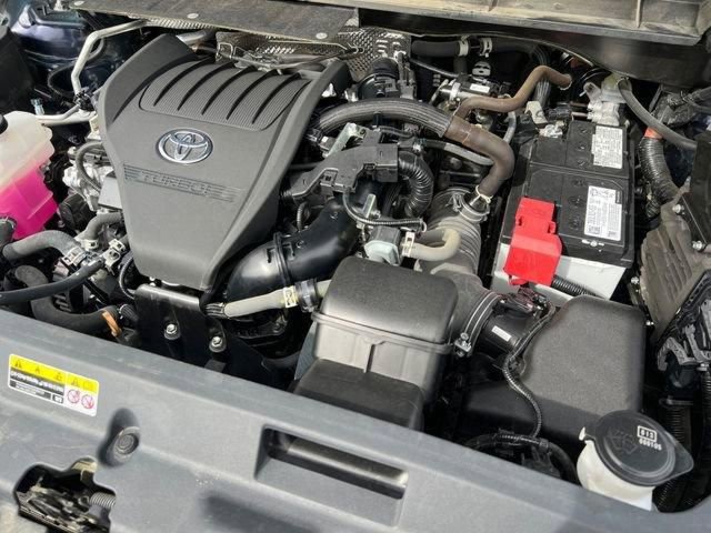 Used 2023 Toyota Highlander XSE image 9