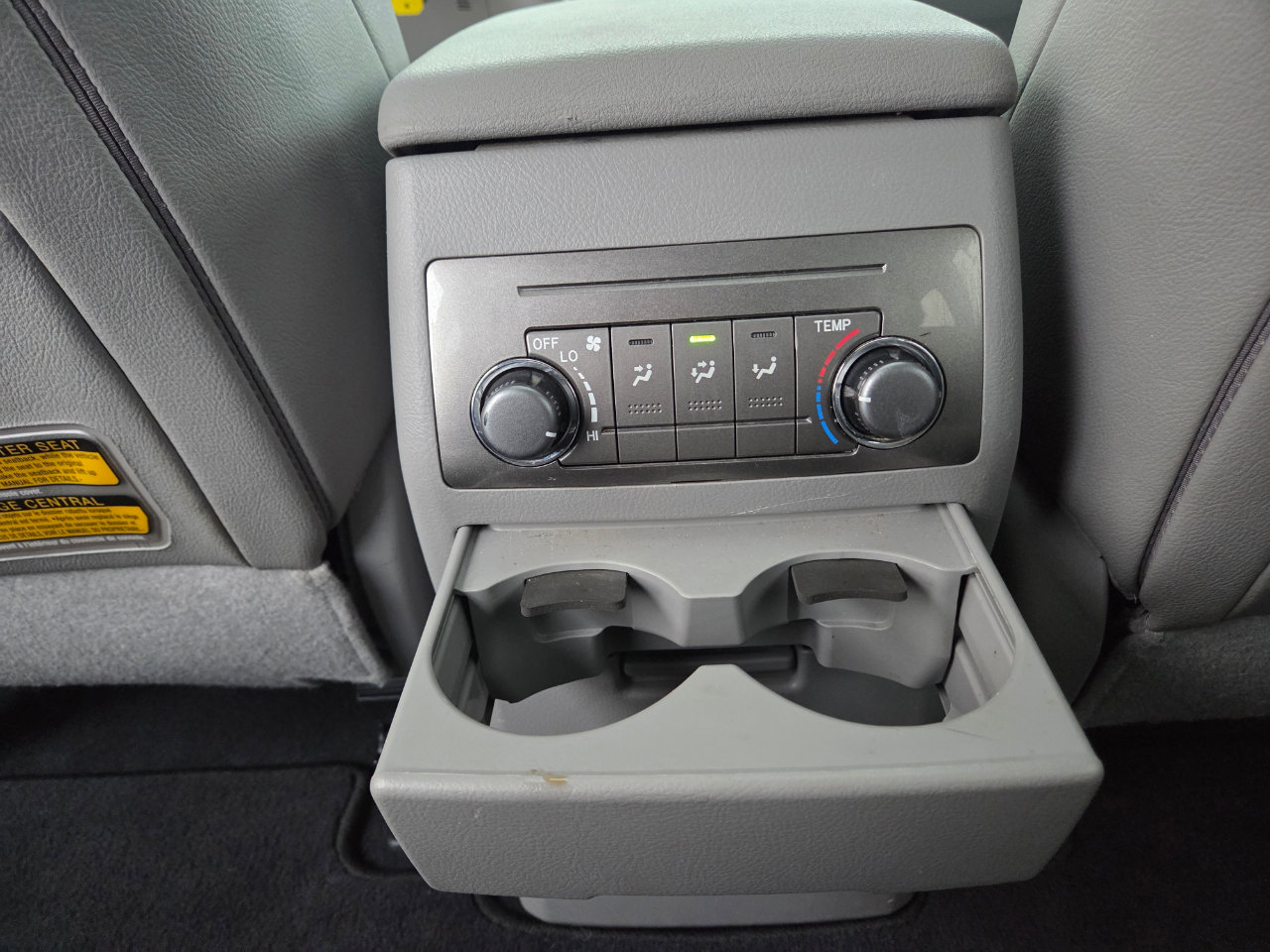 Used 2013 Toyota Highlander SE image 22