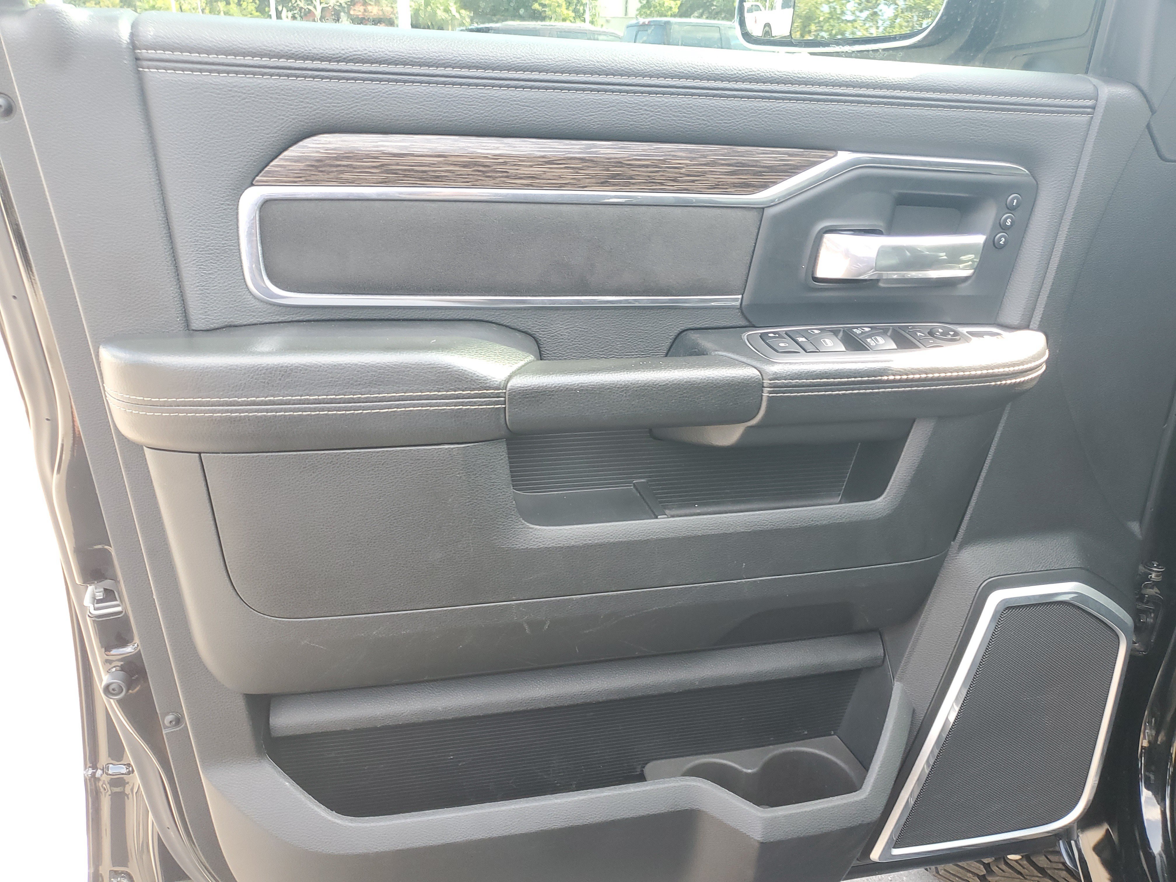 Used 2021 RAM 2500 Laramie AWD/4WD image 10