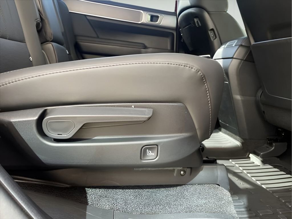 Used 2025 Hyundai Santa Fe XRT AWD/4WD image 29