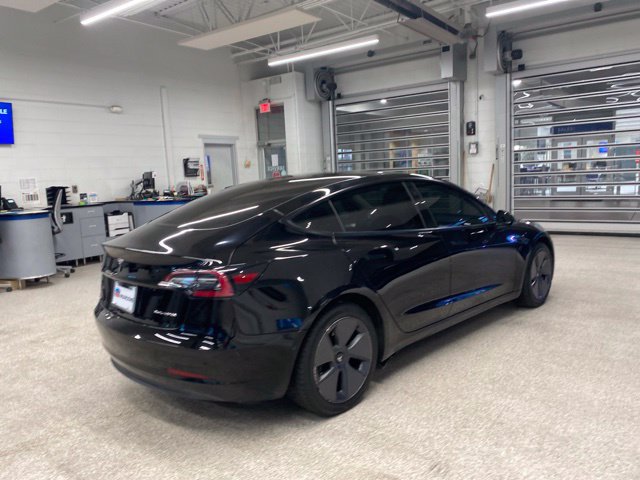 Used 2022 Tesla Model 3 Long Range AWD/4WD image 5