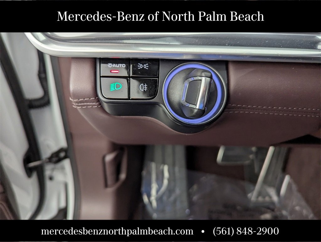 Used 2018 Porsche Panamera 4S image 28