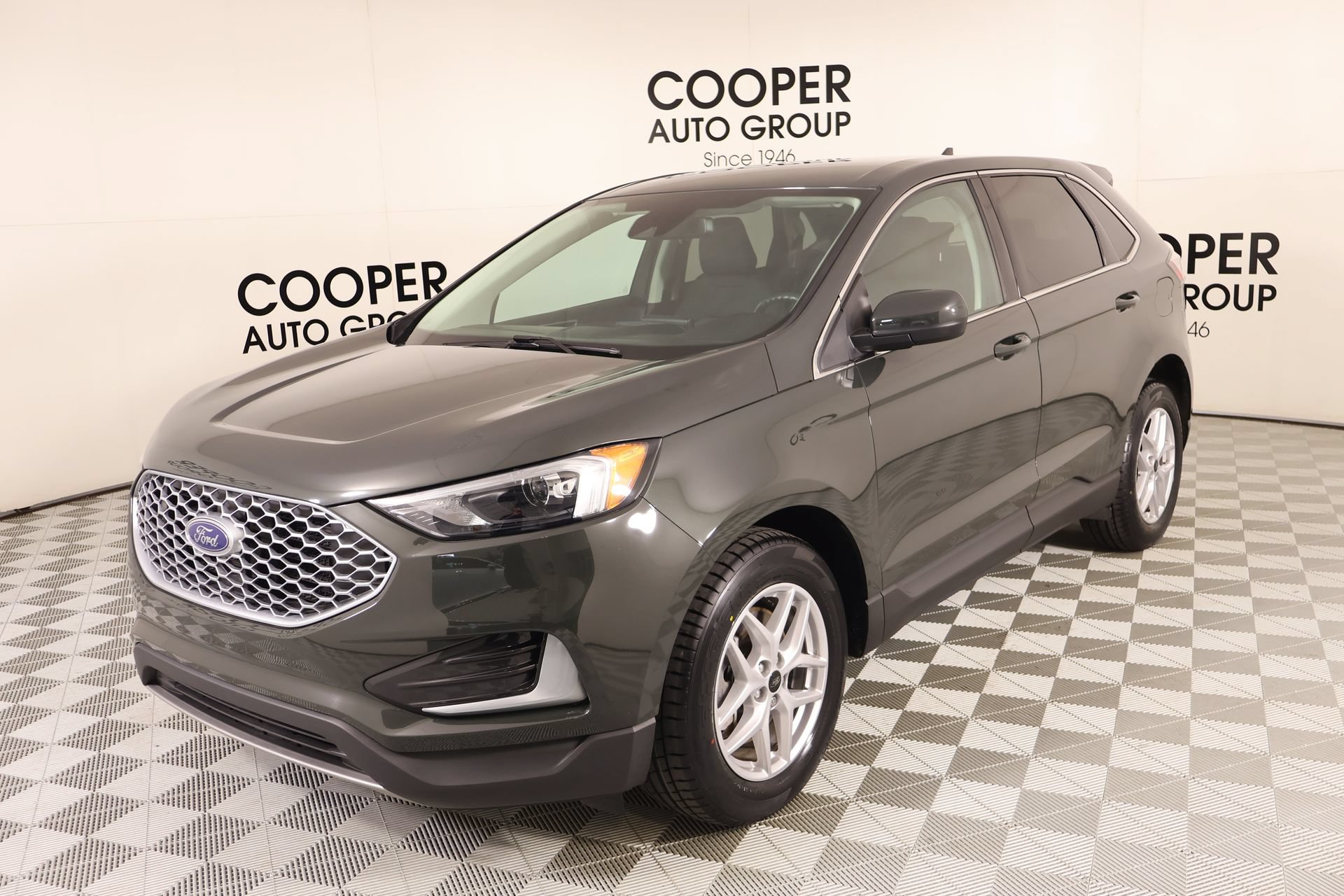 Used 2023 Ford Edge SEL AWD/4WD image 10