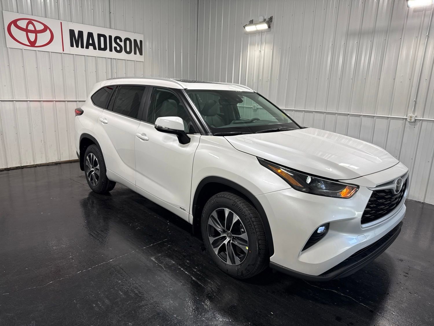 New 2026 Toyota Highlander XLE AWD/4WD image 4