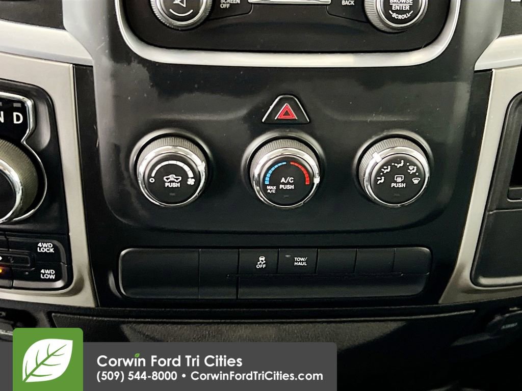 Used 2020 RAM 1500 Classic SLT image 9