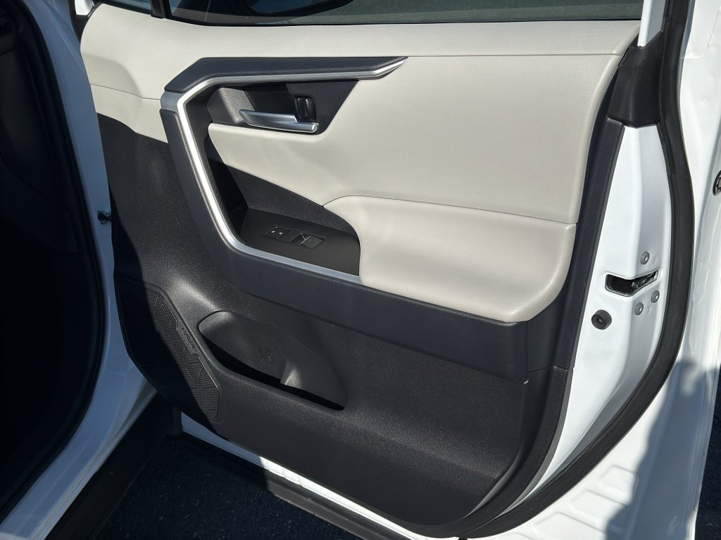 Used 2024 Toyota RAV4 XLE Premium image 34