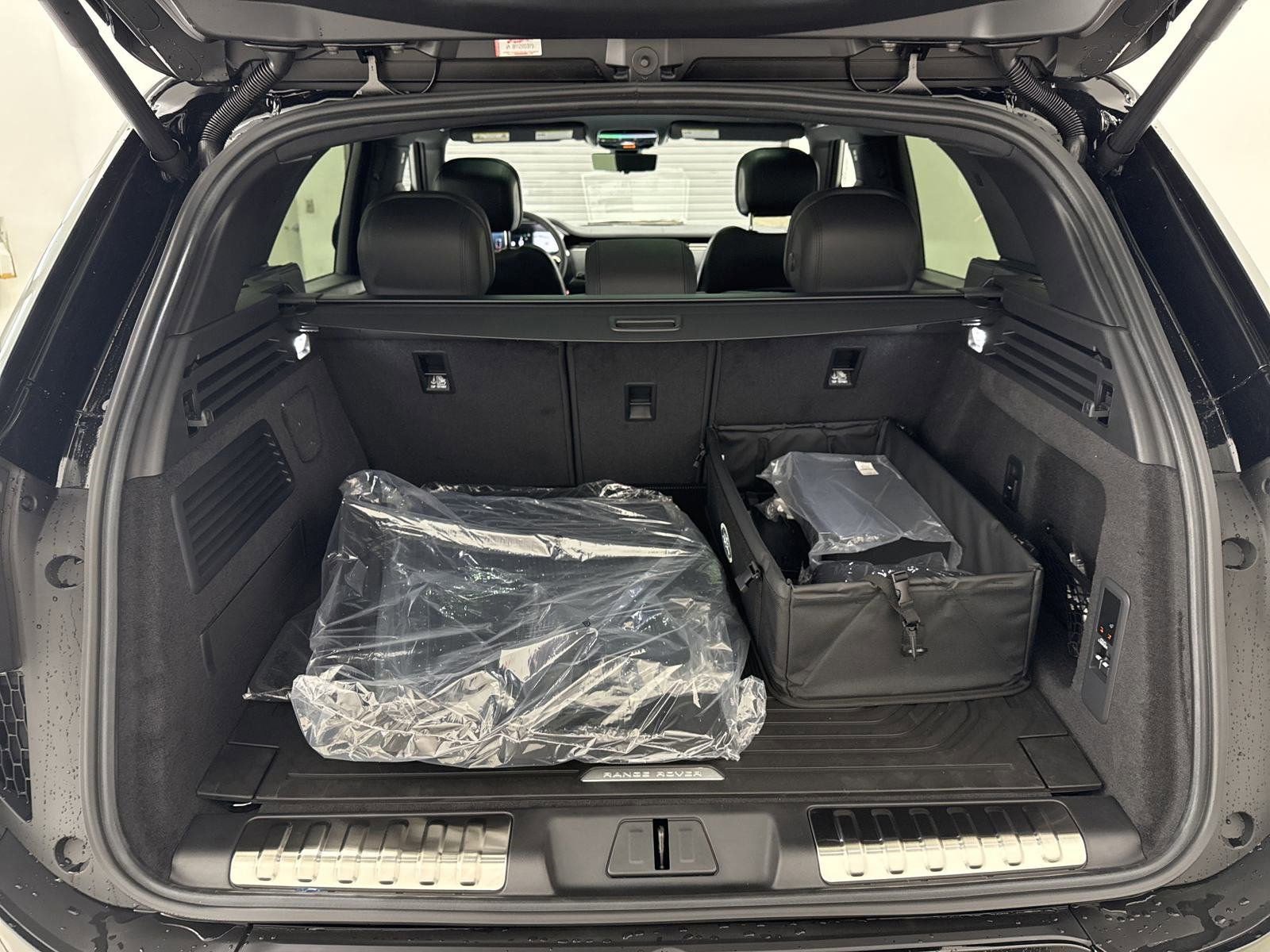 New 2025 Land Rover Range Rover Sport Dynamic SE image 29