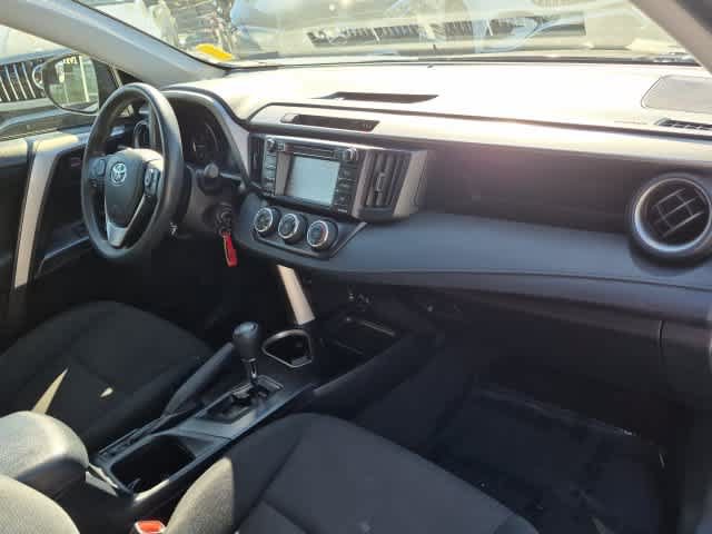 Used 2018 Toyota RAV4 LE w/ All Weather Liner Package AWD/4WD image 21