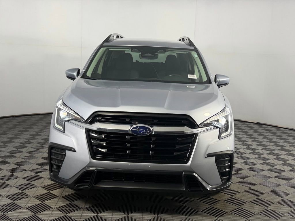 Used 2025 Subaru Ascent Premium AWD/4WD image 4