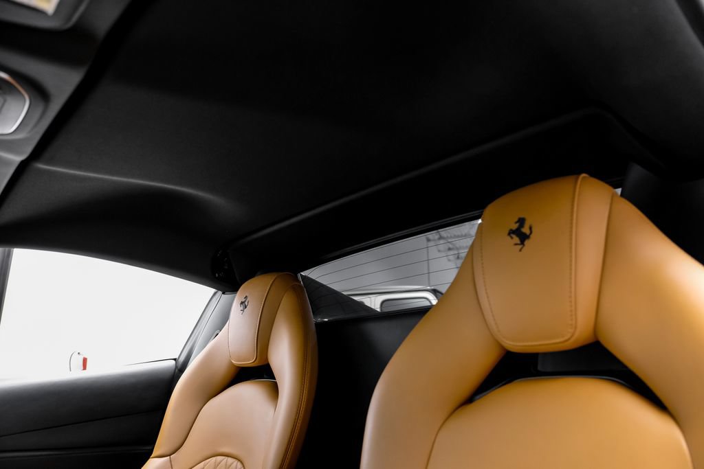 Used 2022 Ferrari F8 Tributo RWD image 31