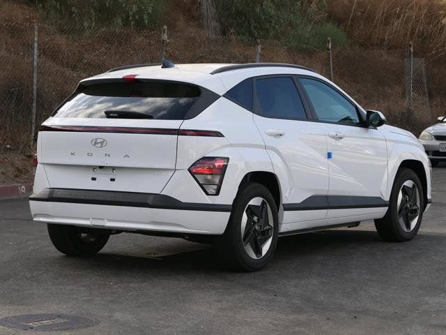 New 2025 Hyundai Kona SEL image 3