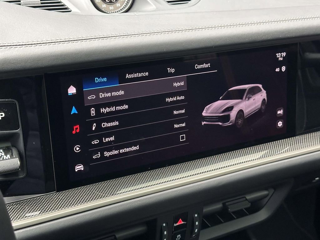 Certified 2025 Porsche Cayenne Turbo image 28